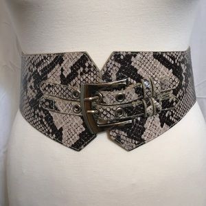 Bebe wide belt